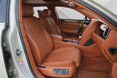 BENTLEY FLYING SPUR V.8 - 2016 - GCC - VENTILATED SEATS - REAR ENTERTINMENT - FULLY LOADED-10