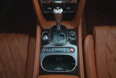 BENTLEY FLYING SPUR V.8 - 2016 - GCC - VENTILATED SEATS - REAR ENTERTINMENT - FULLY LOADED-15