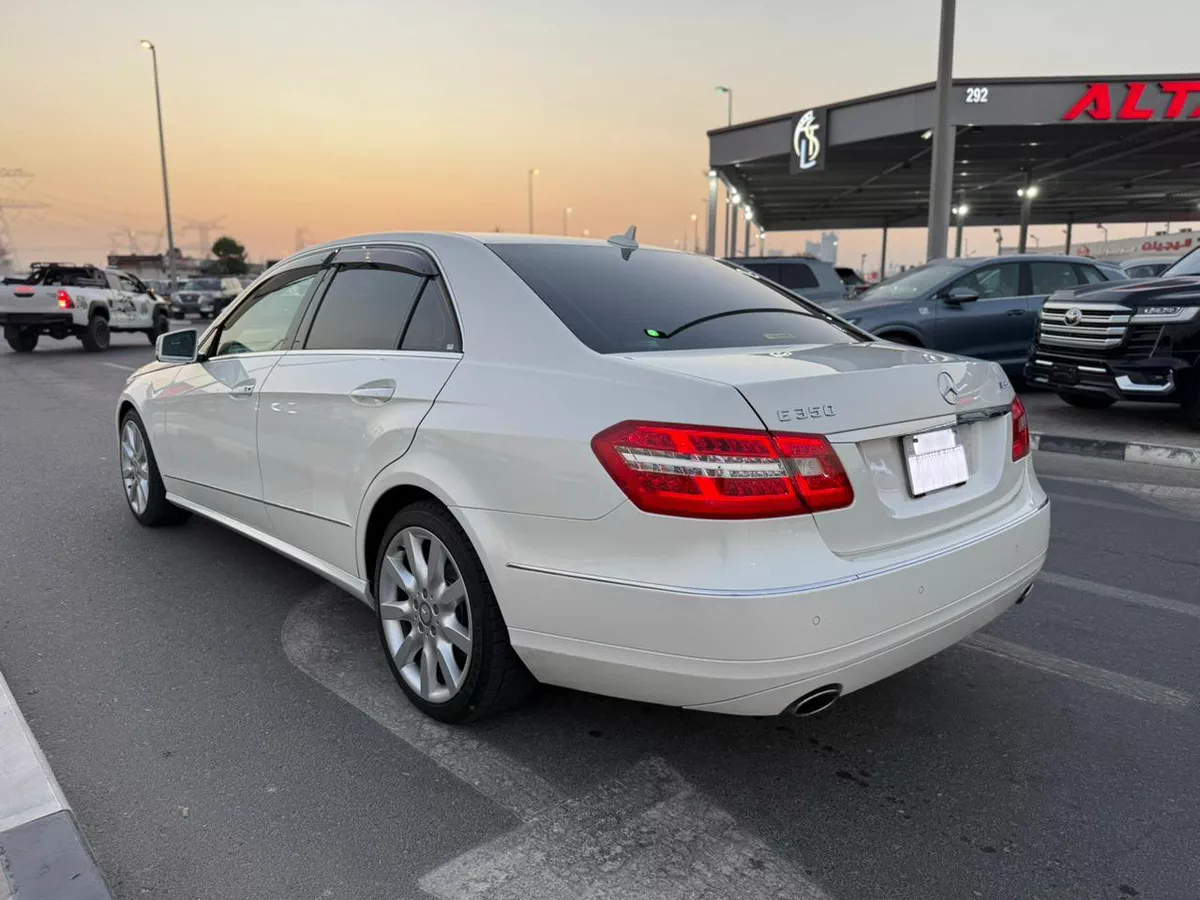 Mercedes Benz E350-2011-1-1