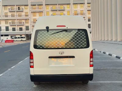 Toyota Hiace 2021 Standard GCC Specs-6