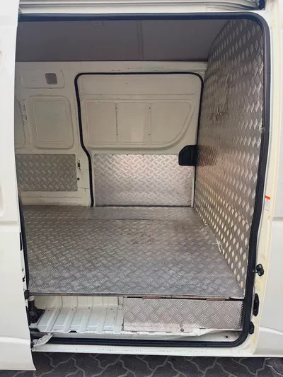 Toyota Hiace 2021 Standard GCC Specs-8