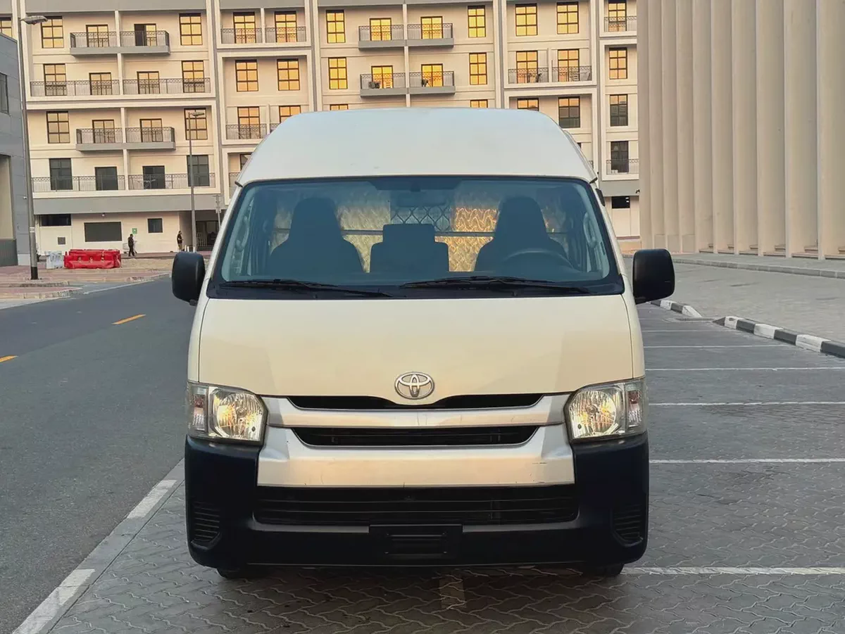 Toyota Hiace 2021 Standard GCC Specs-3-3
