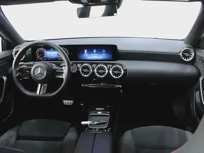 MB A220 //2023 // Diesel // Almost New-13