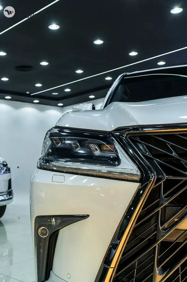 Lexus LX-Series LX 570 Black Edition