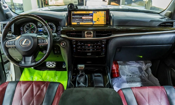 Lexus LX-Series LX 570 Black Edition