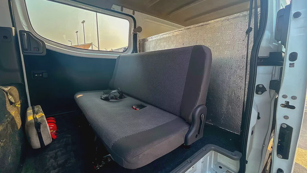 Urvan 6-Seater | Manual | Standard Roof Delivery Van | GCC Specs | Ref#N32580-10-10