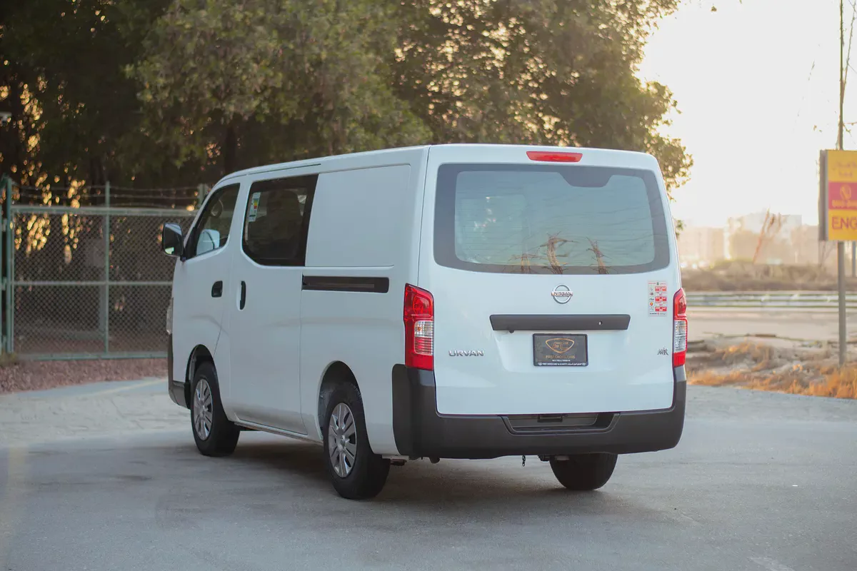 Urvan 6-Seater | Manual | Standard Roof Delivery Van | GCC Specs | Ref#N32580-3-3