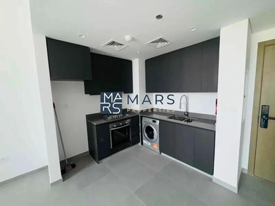 "Spacious Brand New 1-Bedroom with Balcony & Open View for Rent in Tiraz Building"-3