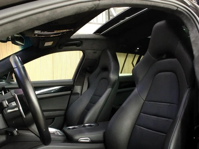 2020 - Porsche Panamera Turbo S E-Hybrid - Prestige Condition for 360,000.00 AED-13
