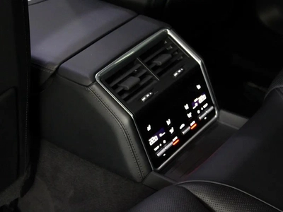 2020 - Porsche Panamera Turbo S E-Hybrid - Prestige Condition for 360,000.00 AED-10