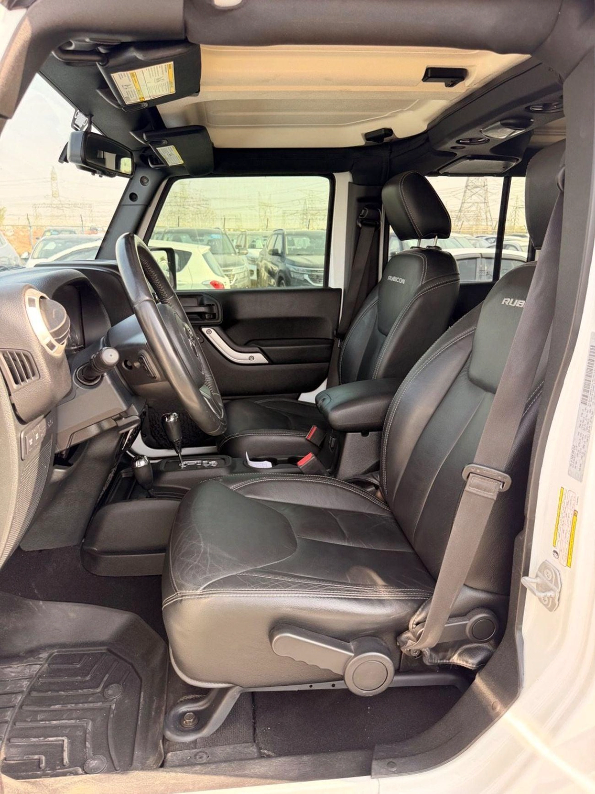 Jeep Wrangler Unlimited RUBICON X Unlimited Rubicon 3.6L-5-5