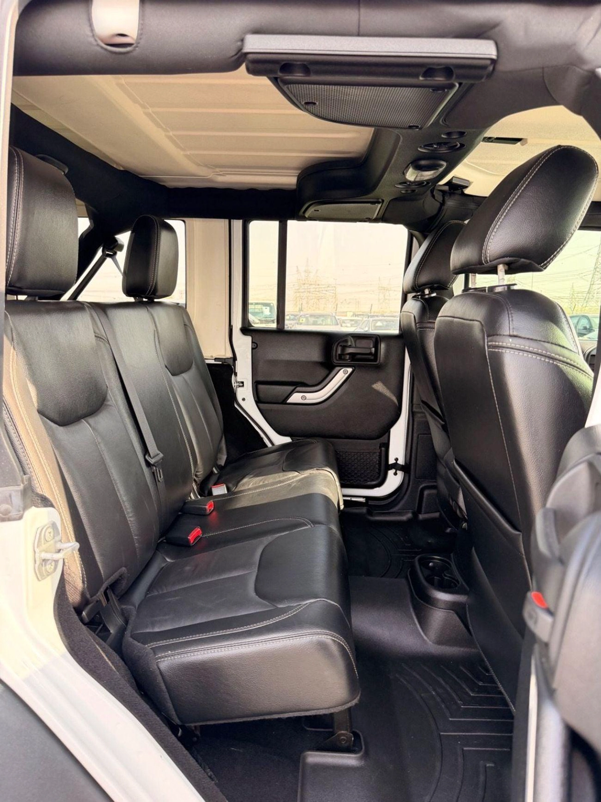 Jeep Wrangler Unlimited RUBICON X Unlimited Rubicon 3.6L-13-13