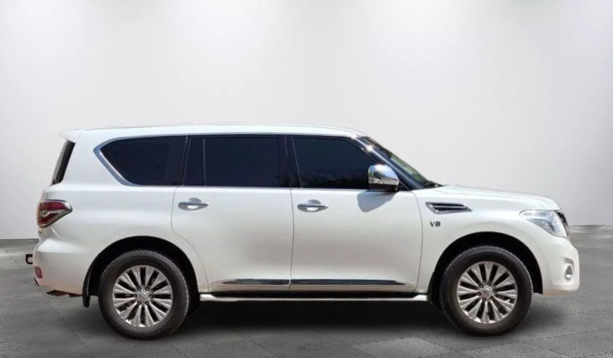 Nissan Patrol LE T2 TITANIUM 400 Horsepower LE Titanium 5.6L Excellent condition - Large Engine-2-0