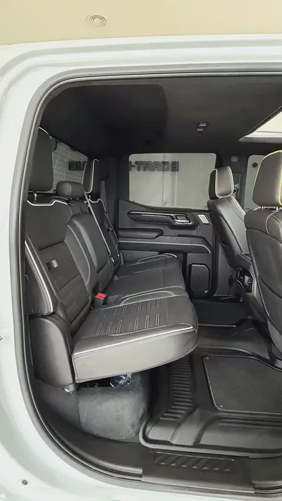 Brand New 2025 GMC Sierra 1500 AT4X | GCC Specs | Full Option-10
