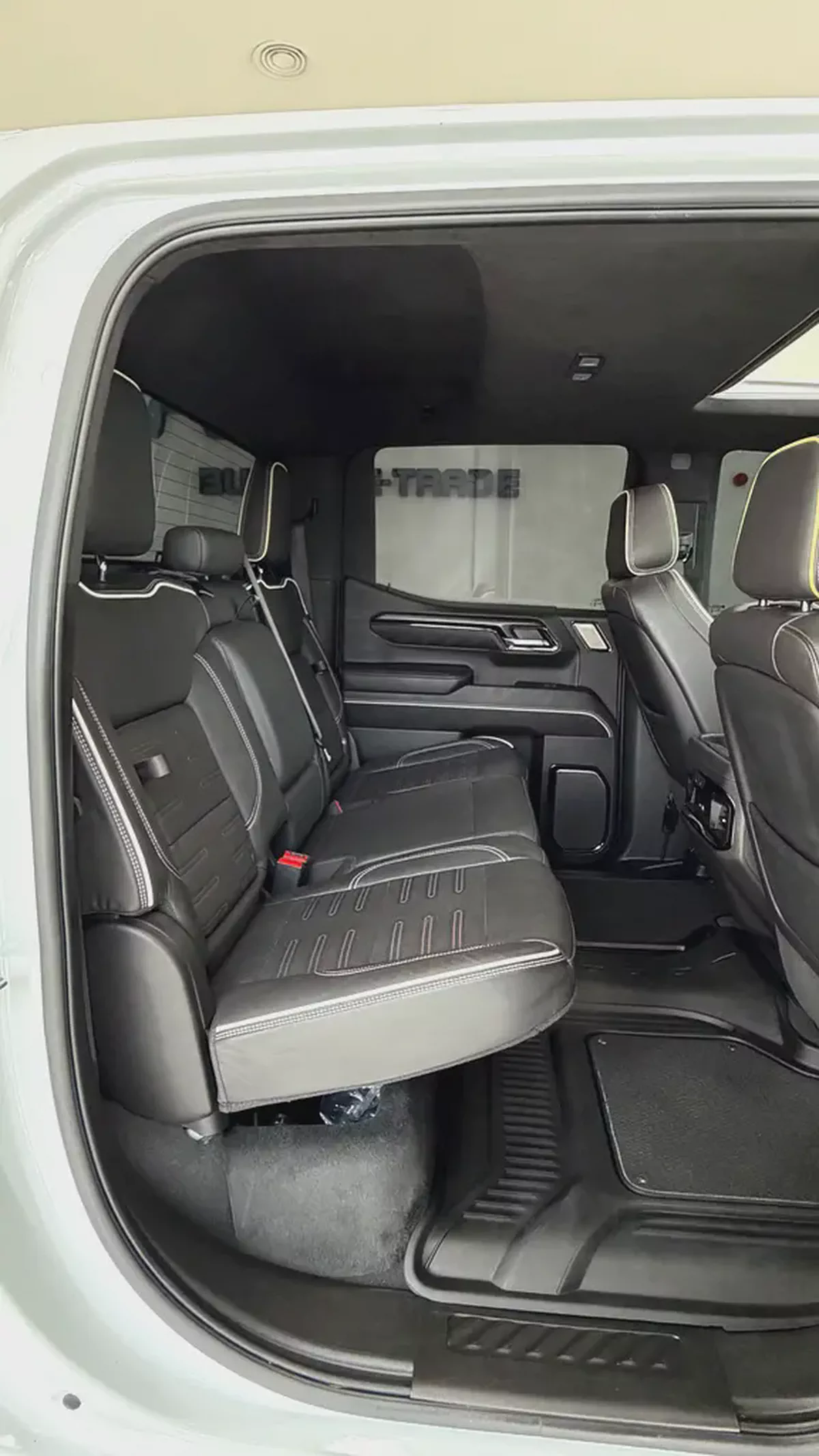Brand New 2025 GMC Sierra 1500 AT4X | GCC Specs | Full Option-10-10