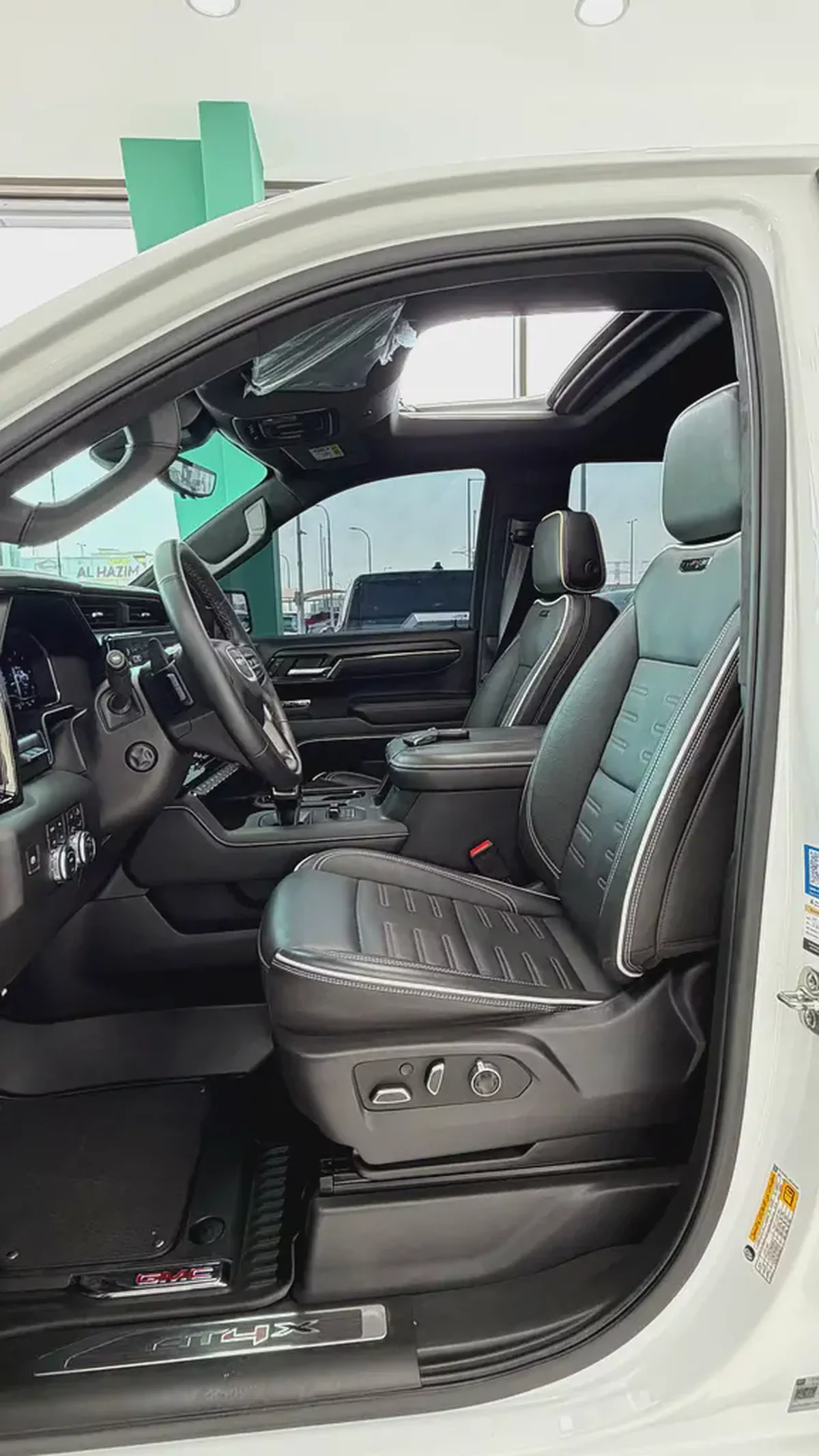 Brand New 2025 GMC Sierra 1500 AT4X | GCC Specs | Full Option-4-4