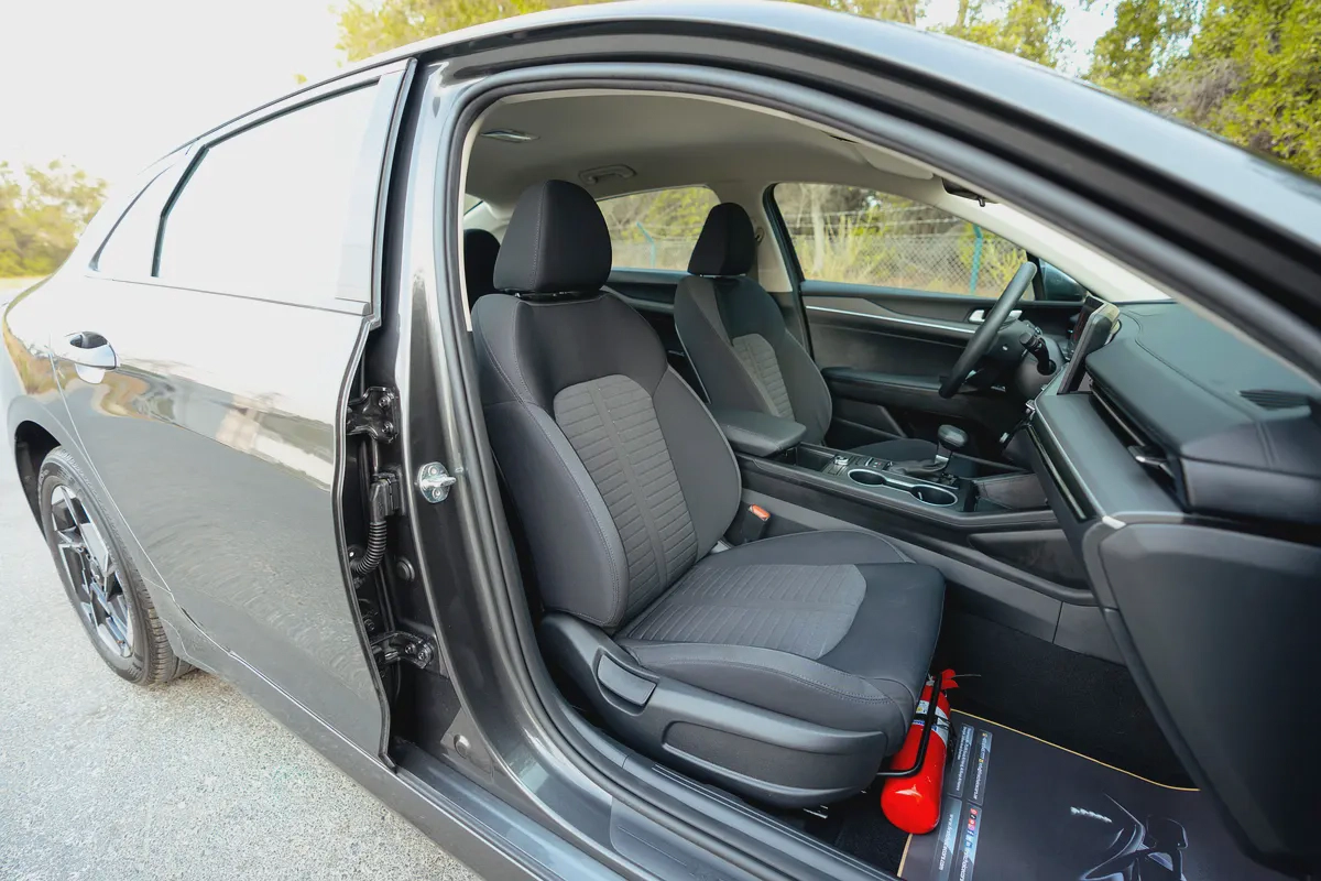 AED 1,116/month | Kia K5 LX | GCC Specs | REF#K99225-10-10