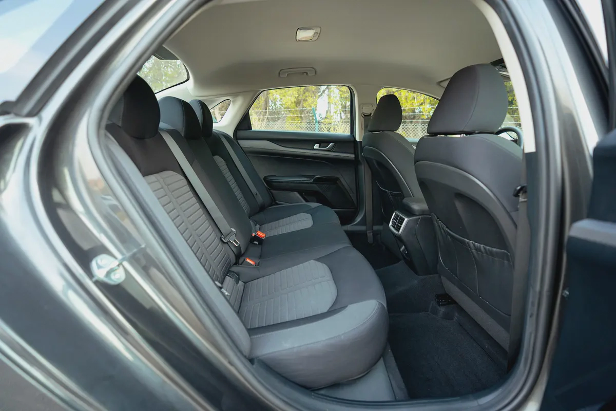 AED 1,116/month | Kia K5 LX | GCC Specs | REF#K99225-12-12