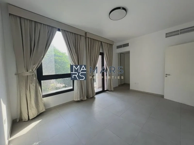 Corner Unit | Landscaped Garden | Ready To Move-16