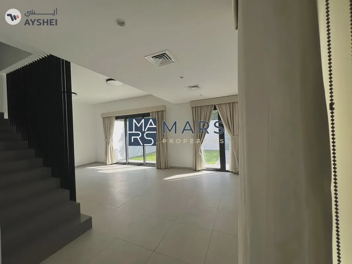 Corner Unit | Landscaped Garden | Ready To Move-8-8