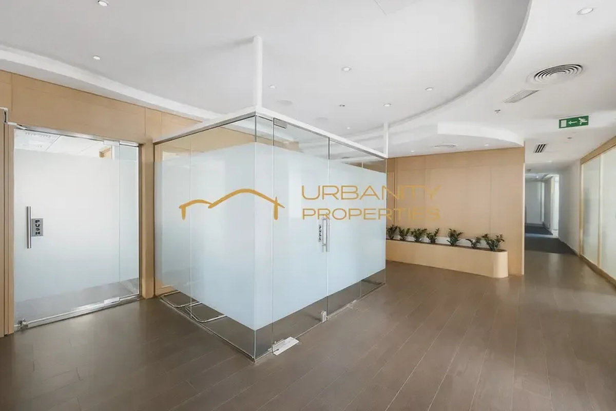 Luxury Fitted Corner Office | Full Canal View | 16 Cabins | 6 Parking-5-5