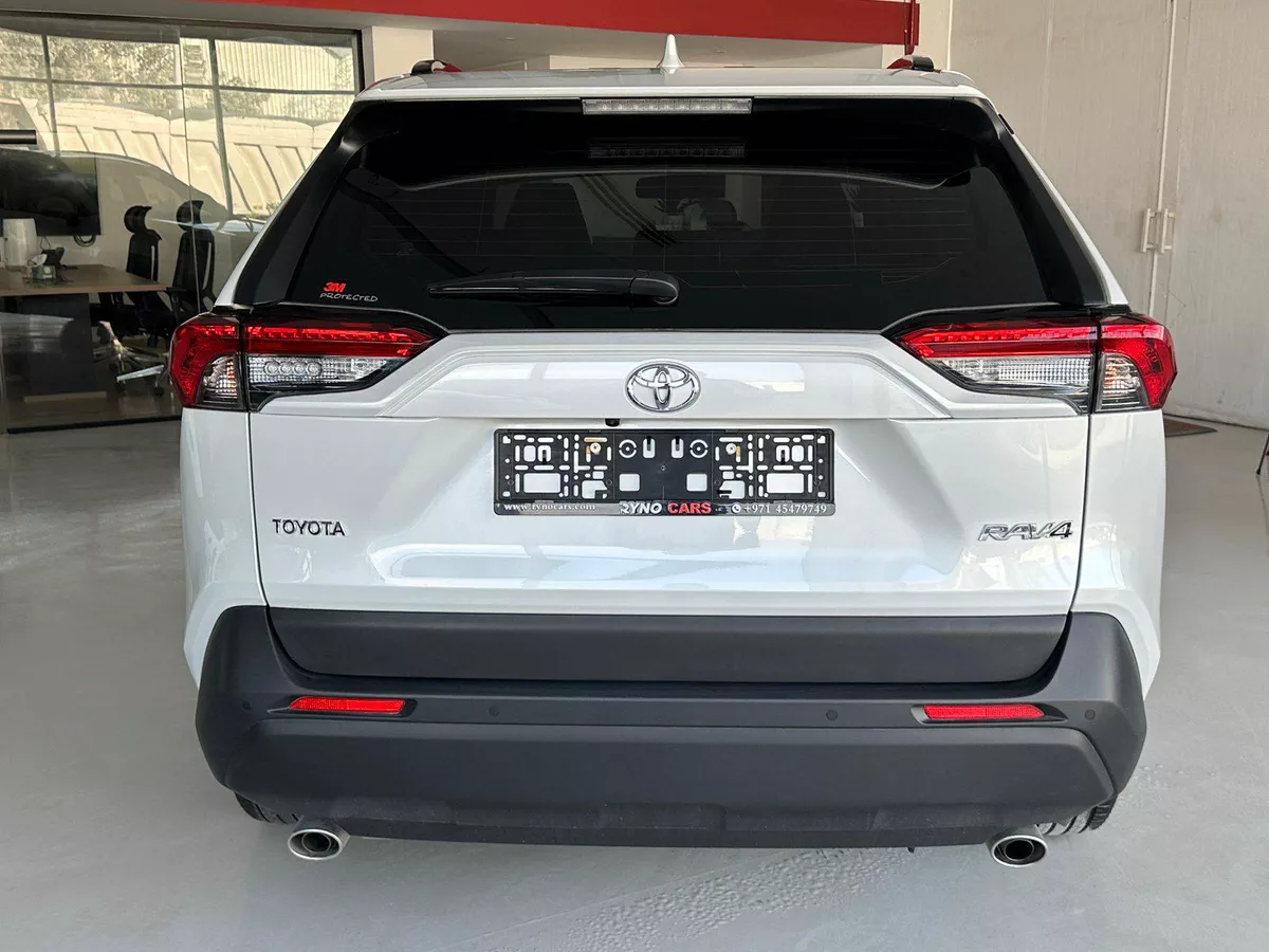 2024 Toyota RAV4 VX 2.5L V4 // EMI Starts from 2,190 AED-5-5