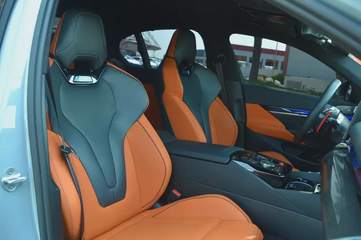 2025 ll BMW M5 Competition ll Gcc ll Warranty And Service Contract-6-6