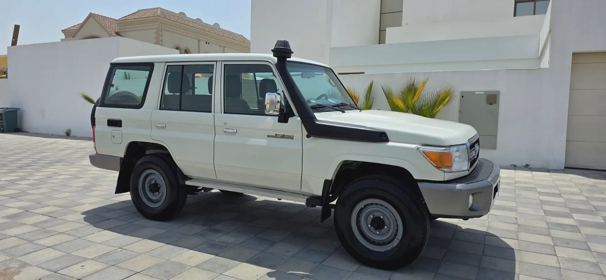 2018 Toyota Land Cruiser LC 76LX 4x4 Hardtop-Excellent Condition-Original Paint
