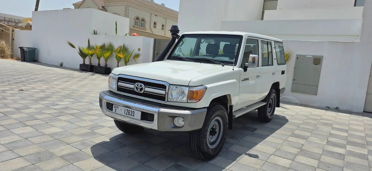 2018 Toyota Land Cruiser LC 76LX 4x4 Hardtop-Excellent Condition-Original Paint-2-2