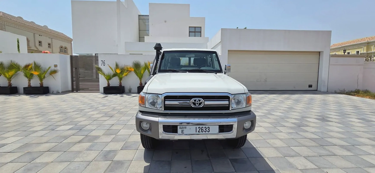 2018 Toyota Land Cruiser LC 76LX 4x4 Hardtop-Excellent Condition-Original Paint-4-4
