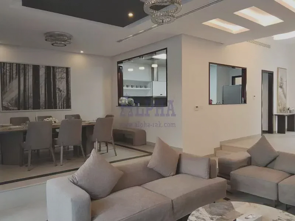 3 Bedrrom + Maid Room | Private Pool | Full Furnished-3-3