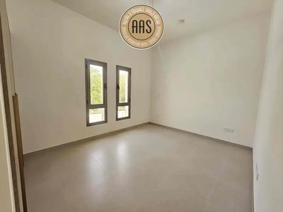 One month free Corner Villa ! Maids + Storage Room ! Luxurious ! Ready to Move ! Closed To Metro -11