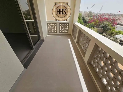 One month free Corner Villa ! Maids + Storage Room ! Luxurious ! Ready to Move ! Closed To Metro -12
