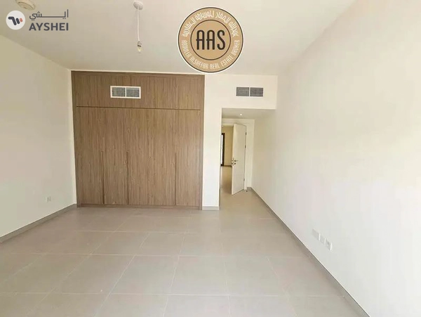 One month free Corner Villa ! Maids + Storage Room ! Luxurious ! Ready to Move ! Closed To Metro 