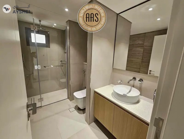 One month free Corner Villa ! Maids + Storage Room ! Luxurious ! Ready to Move ! Closed To Metro 