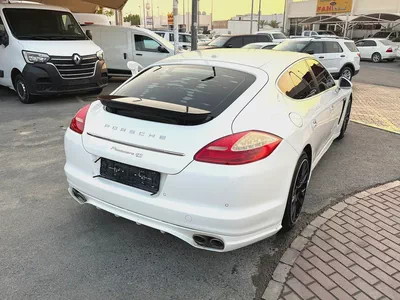Porsche Panamera 4S 2012 American Specs-9