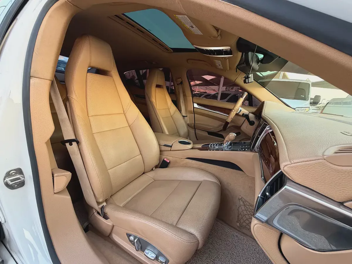 Porsche Panamera 4S 2012 American Specs-12-12