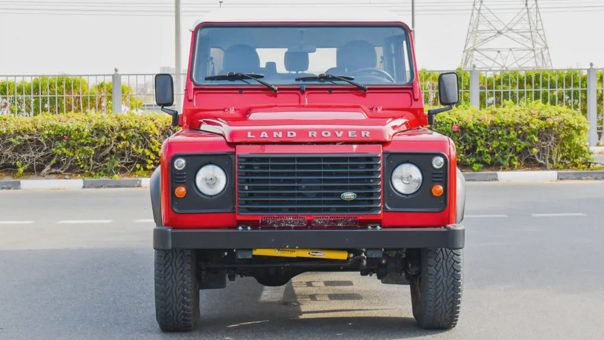 2016 Land Rover Defender 130 Soft Top (Red)-4-4