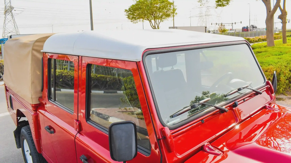 2016 Land Rover Defender 130 Soft Top (Red)-1-1