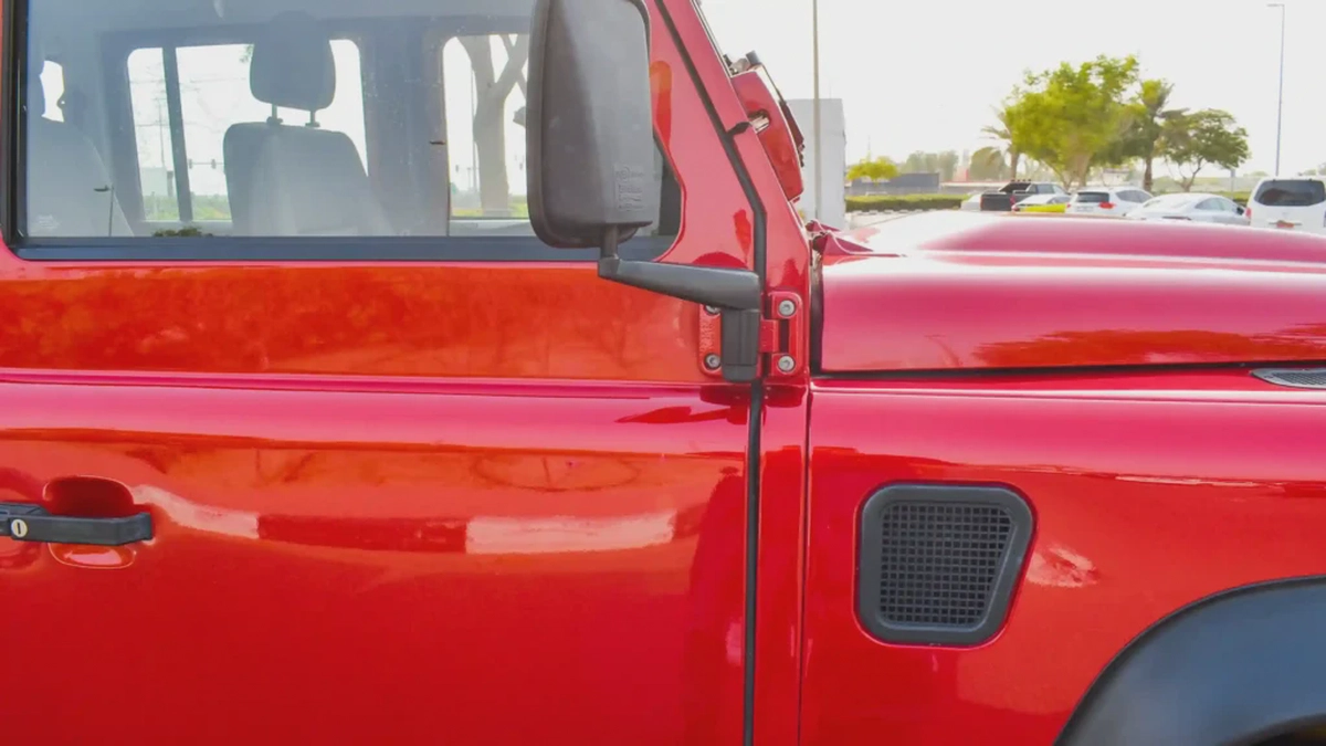2016 Land Rover Defender 130 Soft Top (Red)-3-3