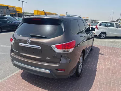 Nissan pathfinder 2016 brown color GCC calen car-9
