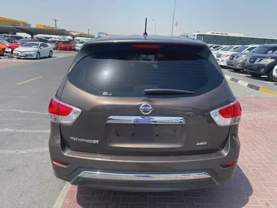 Nissan pathfinder 2016 brown color GCC calen car-4
