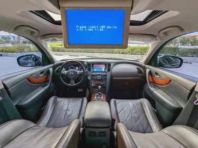 2017 Infiniti QX70 Gcc FullOption (Single Owner with Service History)-15