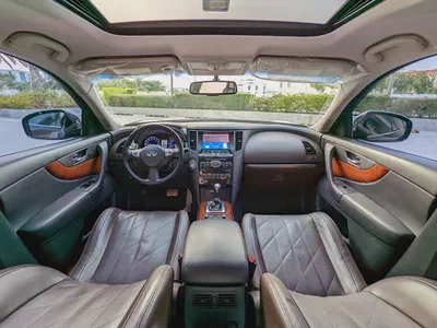 2017 Infiniti QX70 Gcc FullOption (Single Owner with Service History)-2