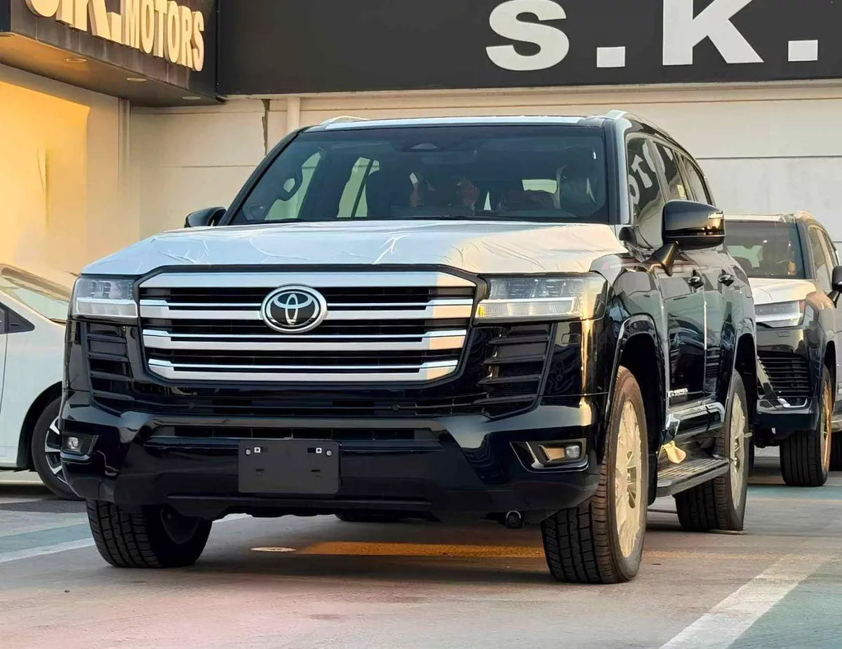 Toyota Land Cruiser GXR 3.3L DIESEL || LEATHER WITH PWR SEATS | RADAR | FR CAMER | BIG DVD | JBL SPEAKERS (CODE#LCDGXRH)-1-0