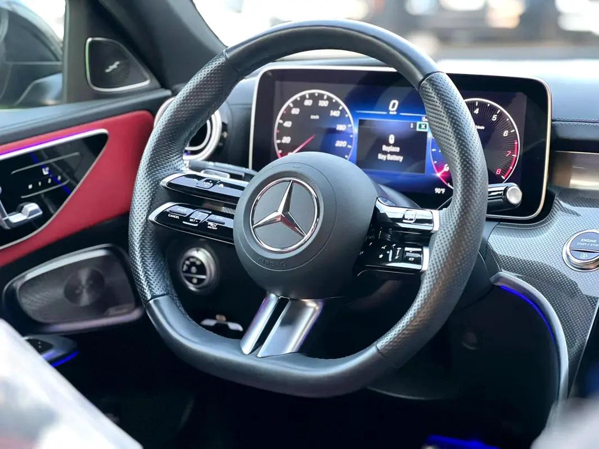 2023 Mercedes-Benz C300 | Premium Trim | Low Mileage | American Specs-9-9
