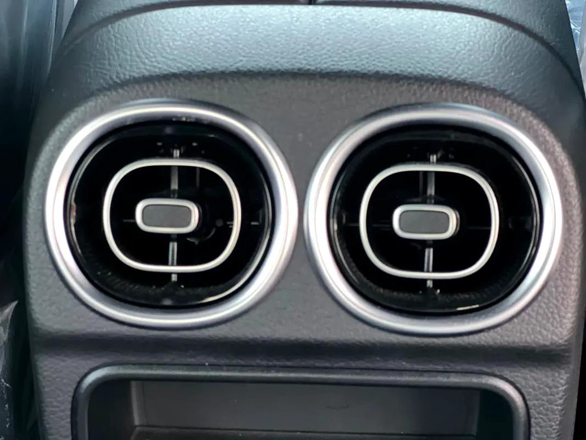 2023 Mercedes-Benz C300 | Premium Trim | Low Mileage | American Specs-13-13