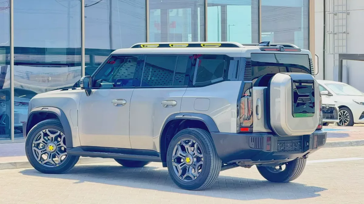1630- AED MONTHLY- GCC l WARRANTY l 2.0L TURBO-3-3