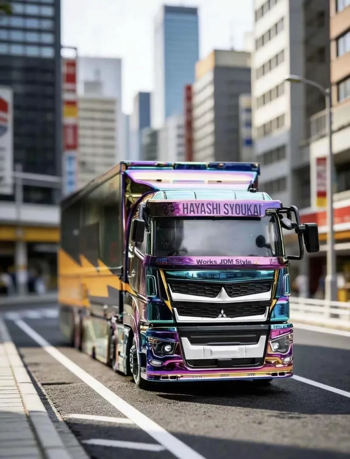 GCD X Liberty walk Mitsubishi Fuso Truck Electroplated Chamaleon Purple | 2026 Hobby Expo China-3-3