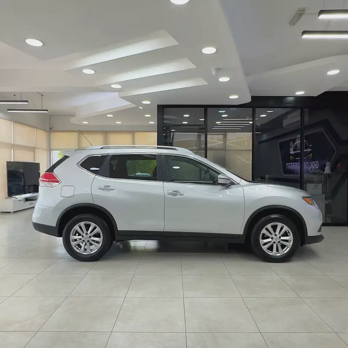2016 Nissan Rogue SV-2-2
